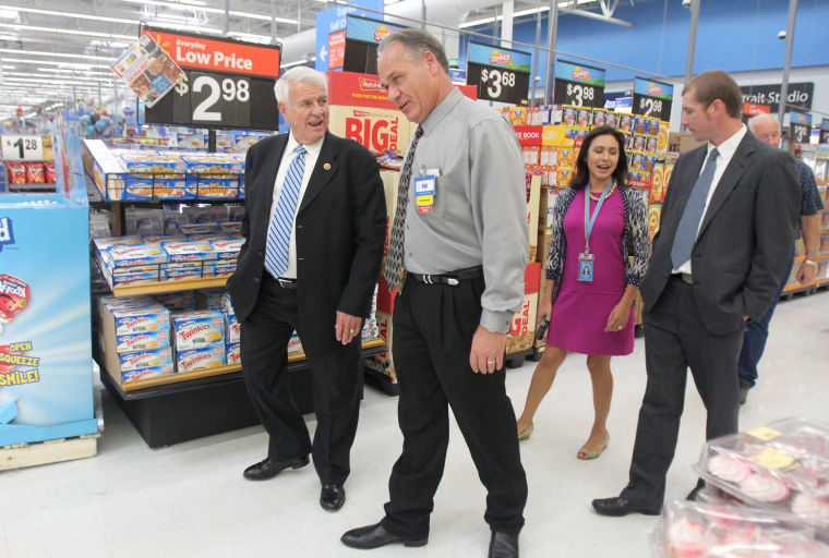 Carter Visits Walmart